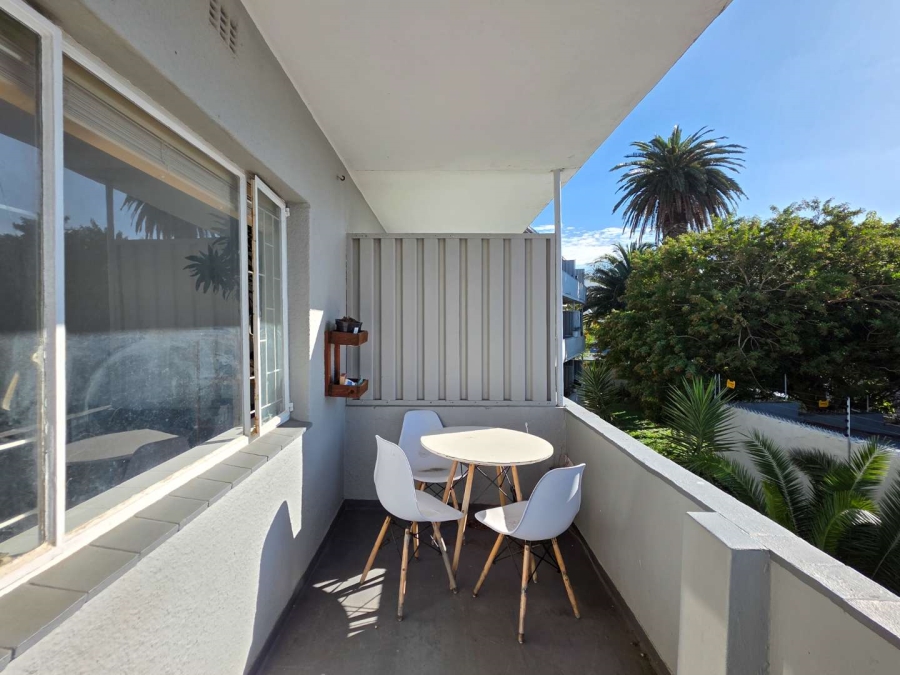 To Let 2 Bedroom Property for Rent in Oranjezicht Western Cape